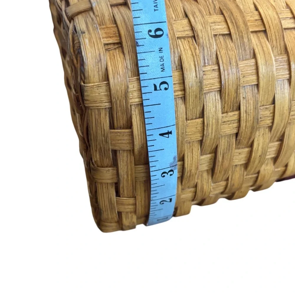 Vintage‎ | Woven Wicker Basket with Handle | Unsigned | Farmhouse Decor
